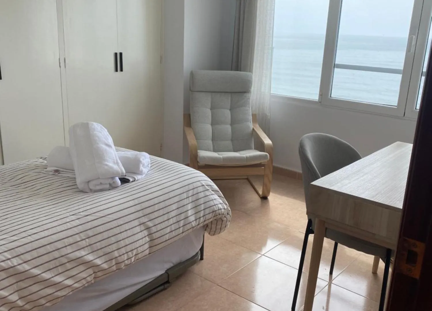 Apartamento Con Terraza Vista Al Mar Malagueta Málaga España