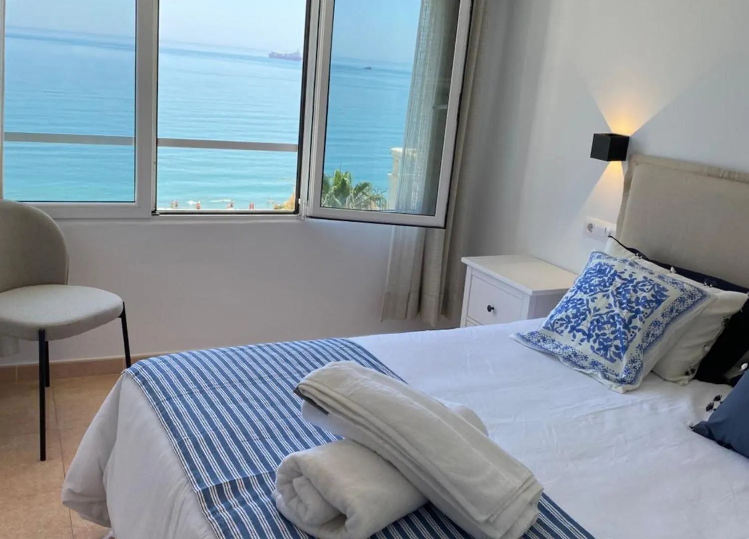 Apartamento Con Terraza Vista Al Mar Malagueta Málaga España